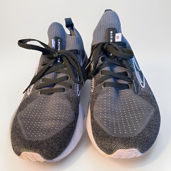 Brooks Levitate StealthFit GTS 5 Womens 9 Grey Black Pink Running Shoes Sneakers - Picture 2 of 5
